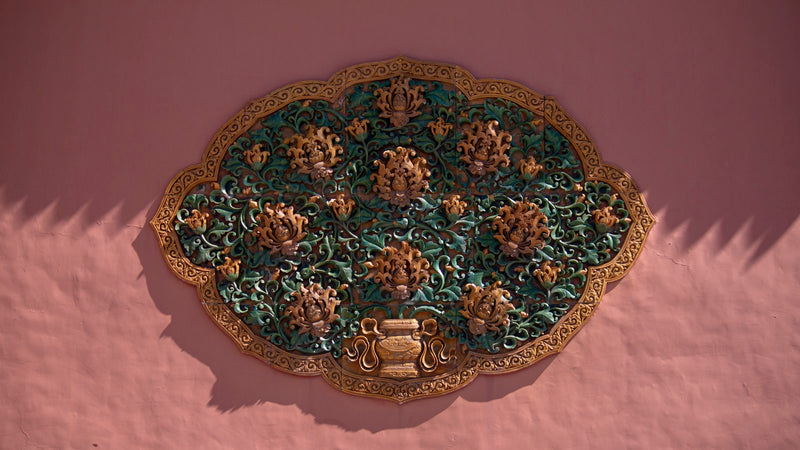 El Carey en las Artes Decorativas: Lujo y Artesanía de Otro Tiempo