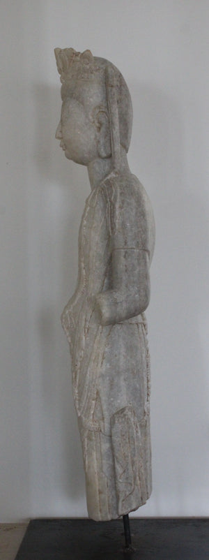 Escultura de Bodhisattva en Mármol