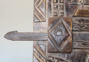 Dogon barn door