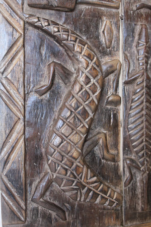 Dogon barn door
